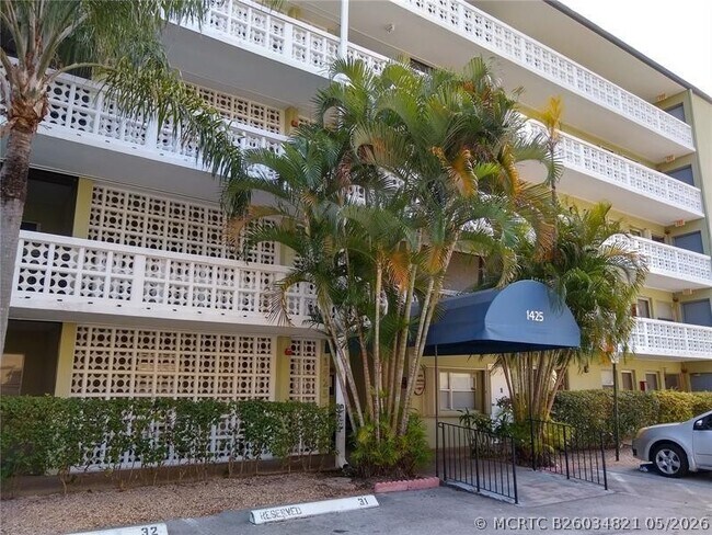 Photo - 1425 Arthur St Unit 414b