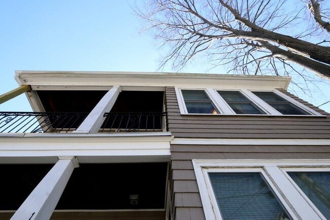 Building Photo - 101 Alpine St Unit 1
