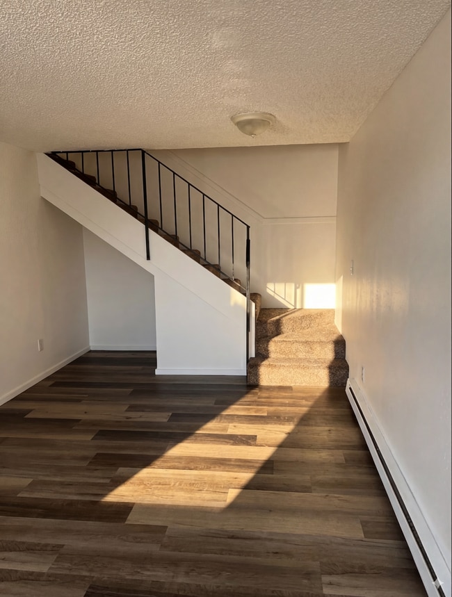 Photo - 224 Ellingson Dr Unidad B