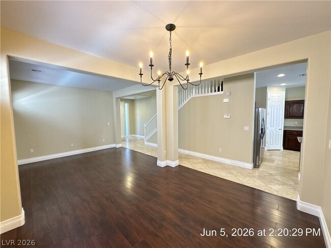 Photo - 3373 Osiana Ave