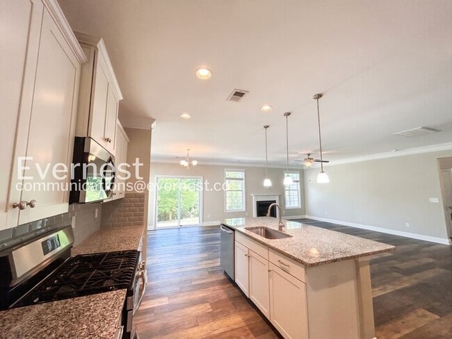 1025 Burton Point Ct