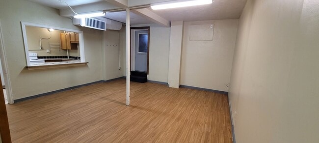 Photo - 422 4th St SE Unit B