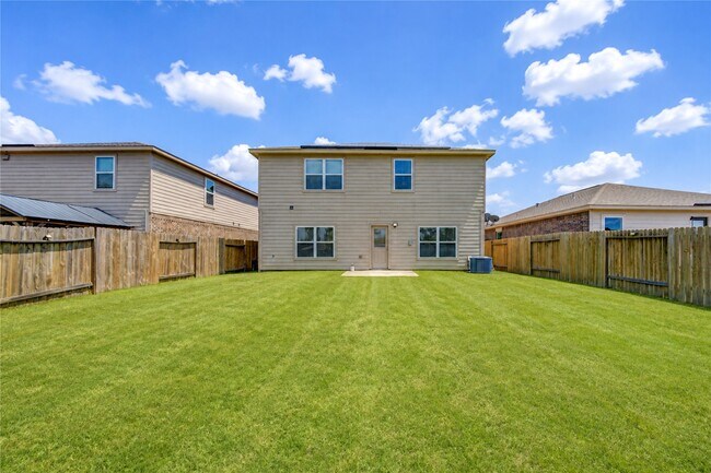 Photo - 22534 Cloverland Field Dr