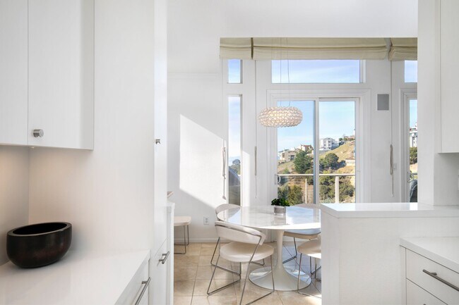 Photo - 26 Spyglass Hl