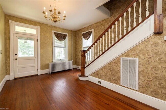 Photo - Port Norfolk