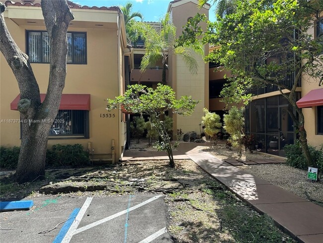 Building Photo - 15535 N Miami Lakeway Unit 109-23 Rental