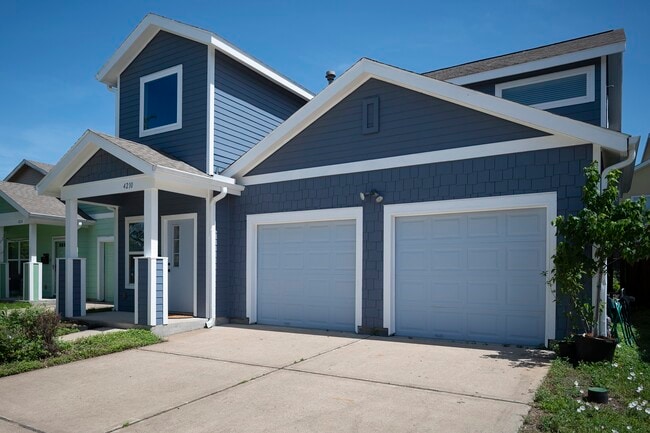 Building Photo - 4210 Darter St