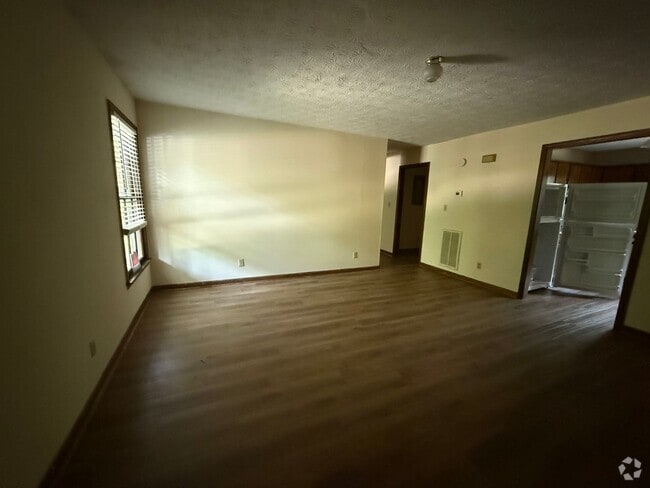 Building Photo - 75 Northridge Ct NE Unit Apt A