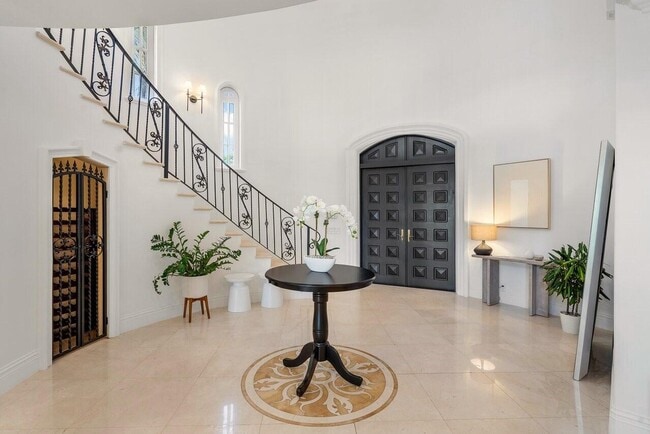 Photo - 350 E Ocean Ave