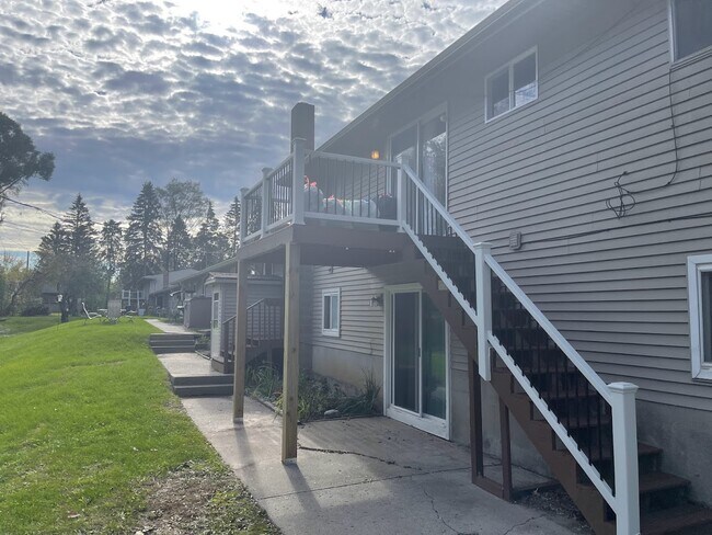 Photo - 246 Peters St