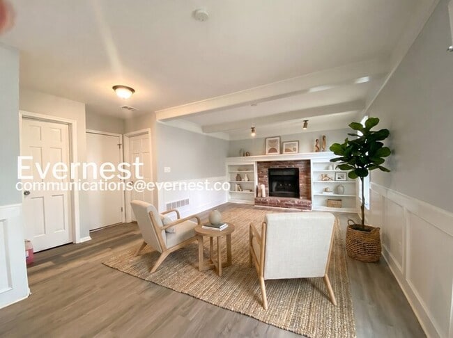 Photo - 1104 E Pineview St