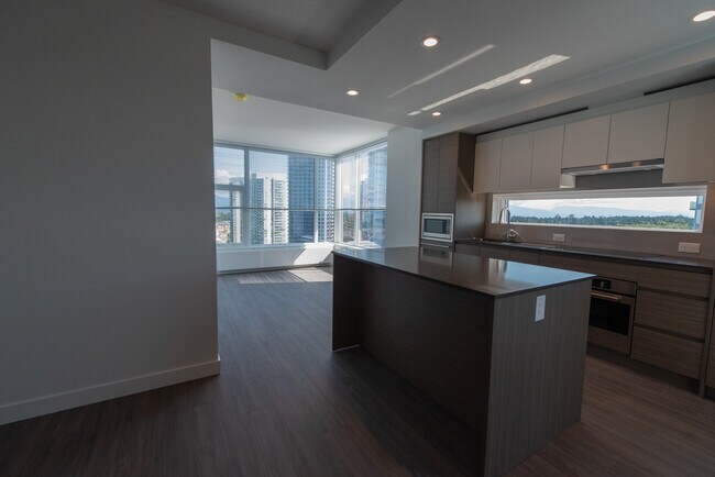 Mountain view 2x2 at King George Hub Surrey