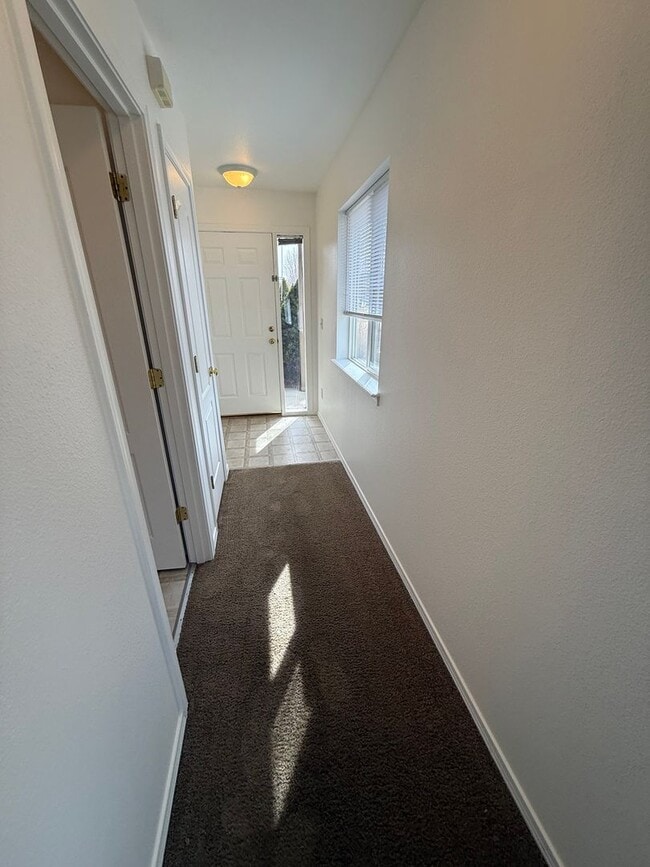 Photo - mar235 Unit A