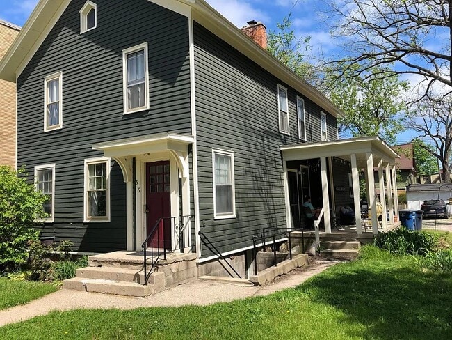 Photo - 519 Lawrence St Unit Apt 1