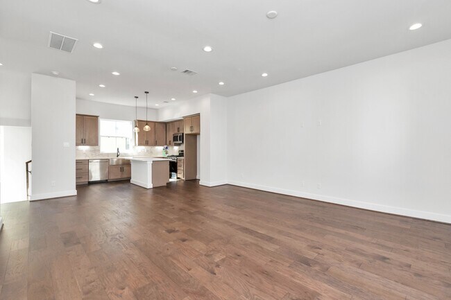 Photo - 5410 Wheatley St