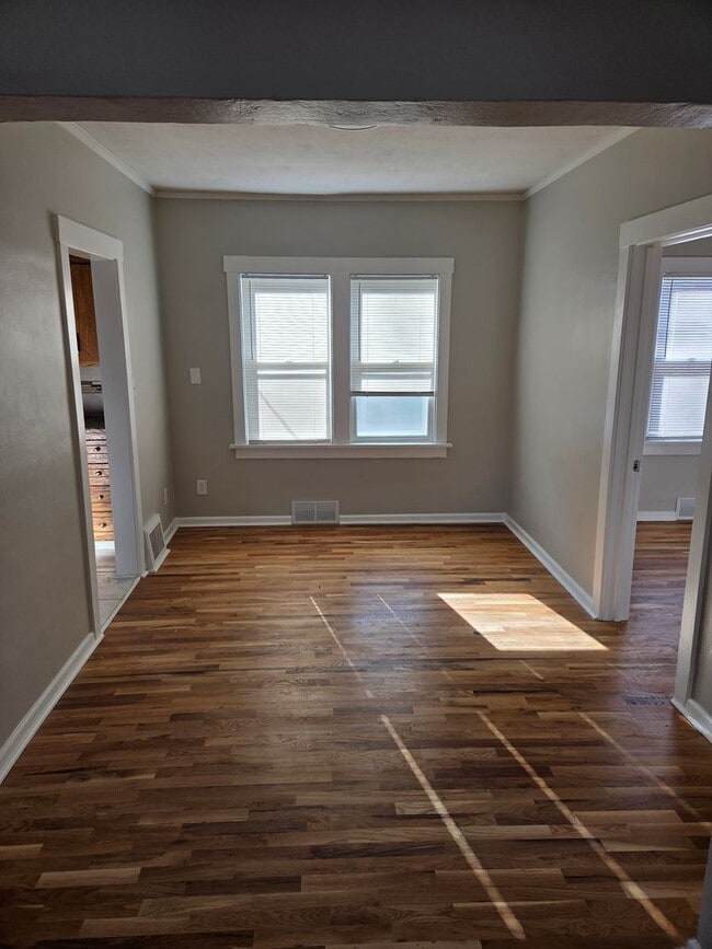 Photo - Aksarben 3 bed 2 bath 1 car garage newly remodeled, witb a fenced in backyard!