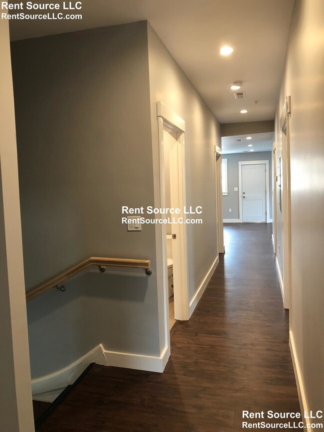 Photo - 39 Gilman St Unit 1