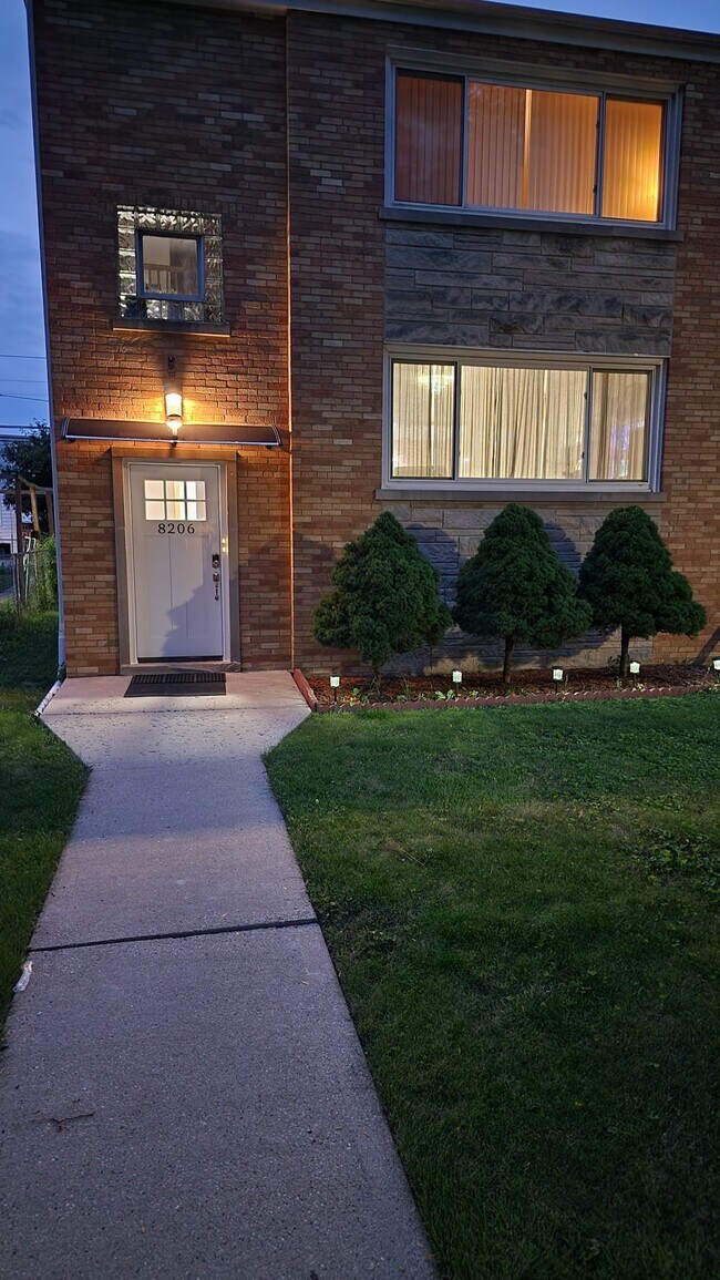 Photo - 8206 Kilpatrick Ave Apartments Unit G1