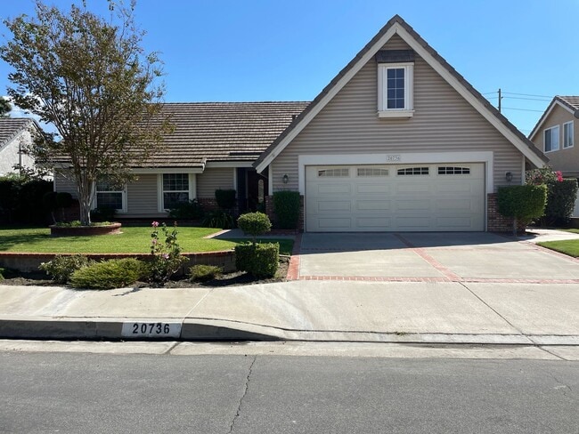 Gorgeous 4 Bedroom 2 Bathroom Home with Lo... - Gorgeous 4 Bedroom 2 Bathroom Home with Lo...