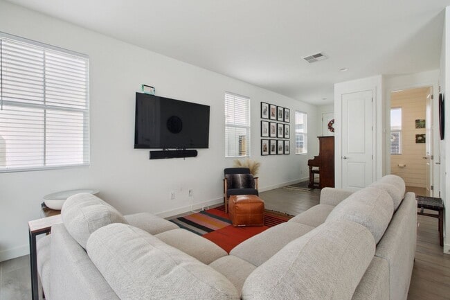 Photo - 5464 S Dillon Cir