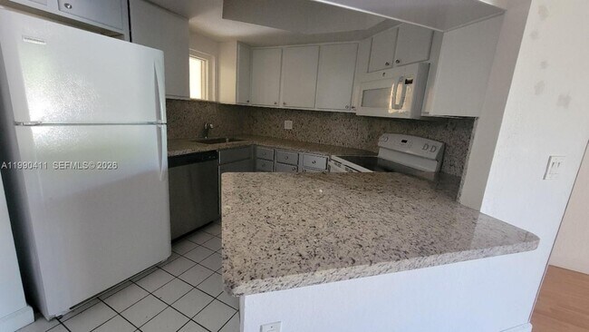 Photo - 8215 Lake Dr Unit 304