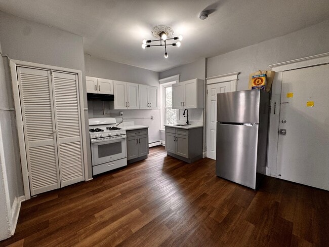 Building Photo - 1593 John F Kennedy Blvd Unit 5