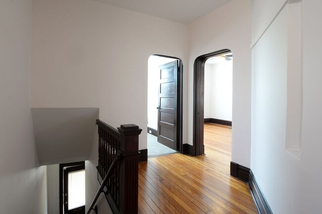 Photo - 3449 Iowa Ave Unit 3449-2F Iowa