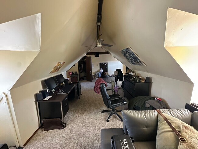 Photo - 549 Bridge St Unidad 3