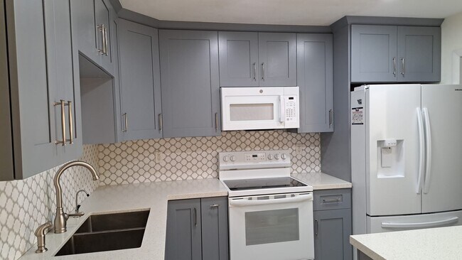 Photo - 13701 SW 84th St