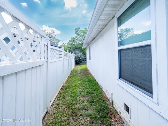 Photo - 2704 Coachman Lakes Dr