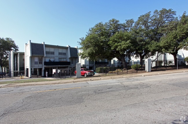 Urbano at Midtown - Urbano at Midtown