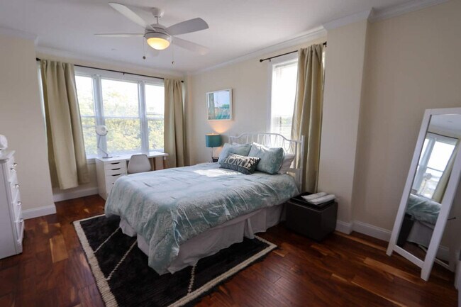 Photo - 1008 Tremont St Unidad ID1237934P