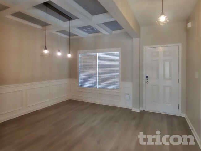 Photo - 26 Hillshire Dr