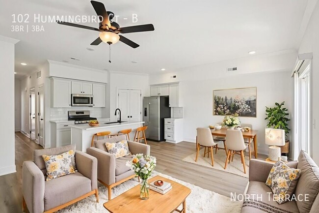 Photo - 102 Hummingbird Ct