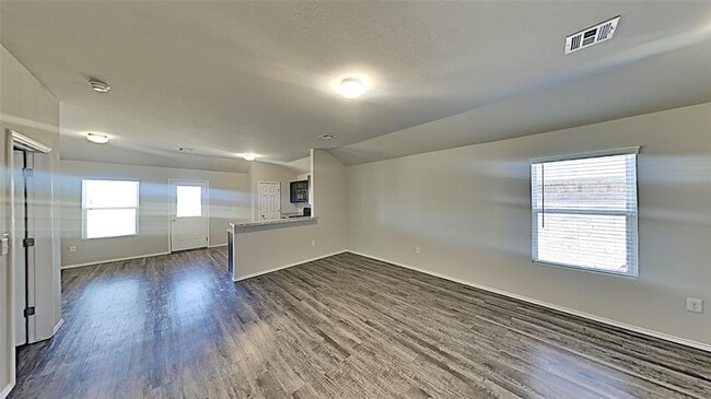 Photo - 10001 Ruger Rd