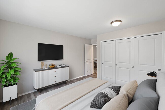 Photo - Town & Country Apartments