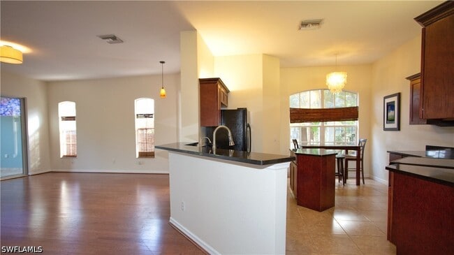 Photo - 3555 Poinsettia Ave