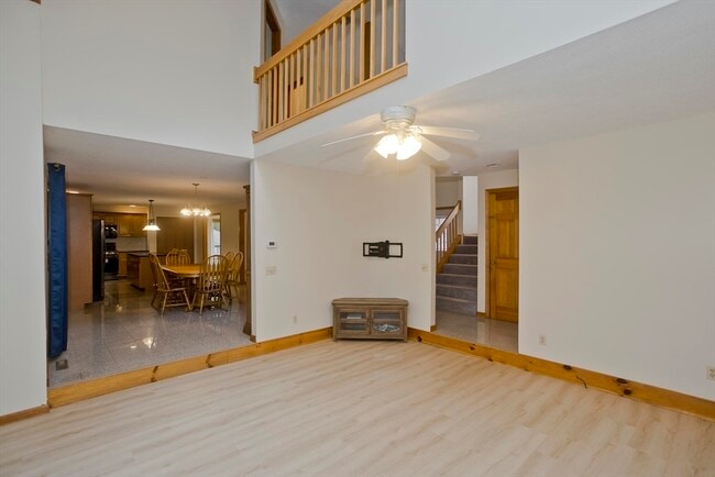 Photo - 27 Bunker Cir