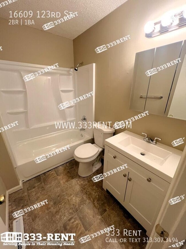 Photo - 16609 W 123rd St