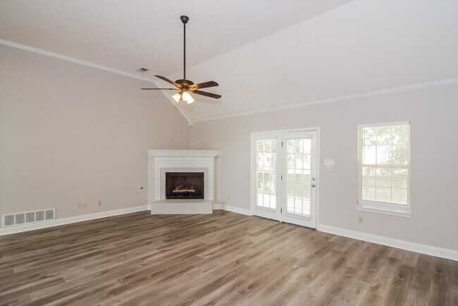 Photo - 2346 Kindlewood Dr
