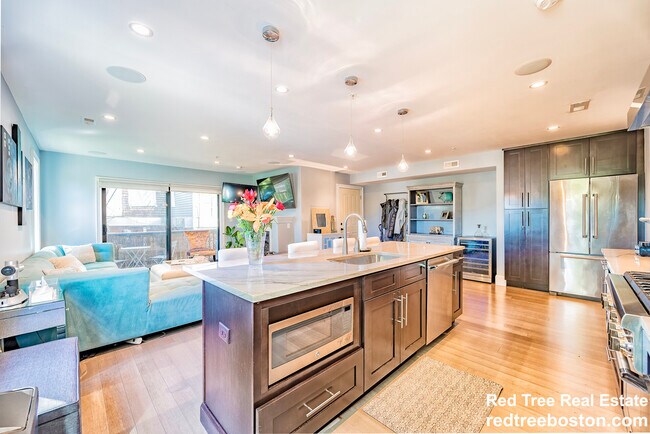 215 Athens St Unit 1