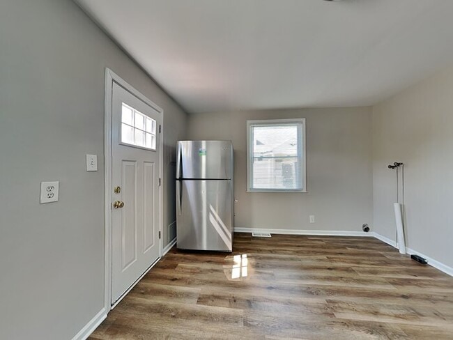 Photo - 8227 Dundalk Ave