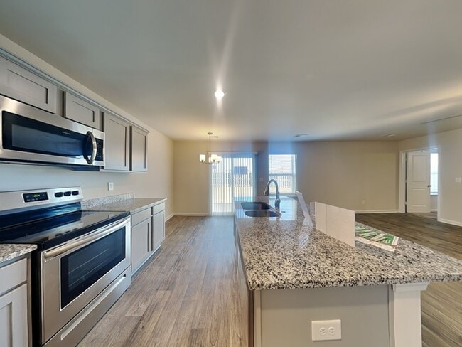 Photo - 64 Blue Fescue Way