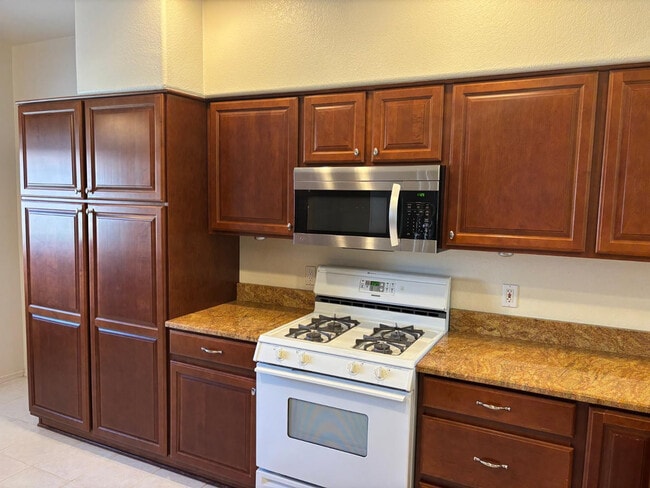 Photo - 7401 W Arrowhead Clubhouse Dr Unit 2035