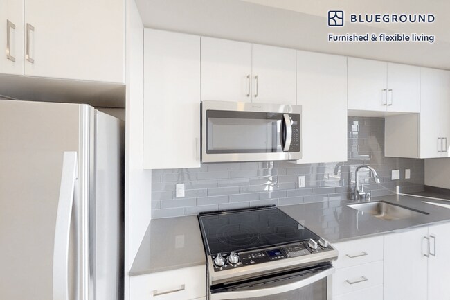 6301 Shellmound St Unidad SI FL4-ID5620A