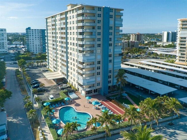 Building Photo - 305 N Pompano Beach Blvd Unit 307