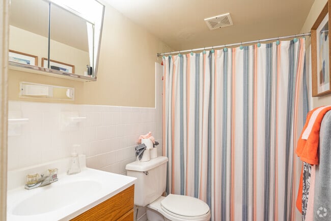 2BR, 1BA - Windham Hills