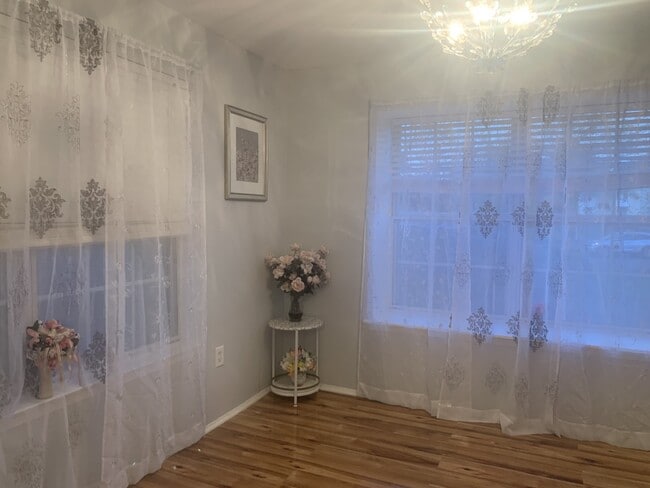 227 Lindsey Ct