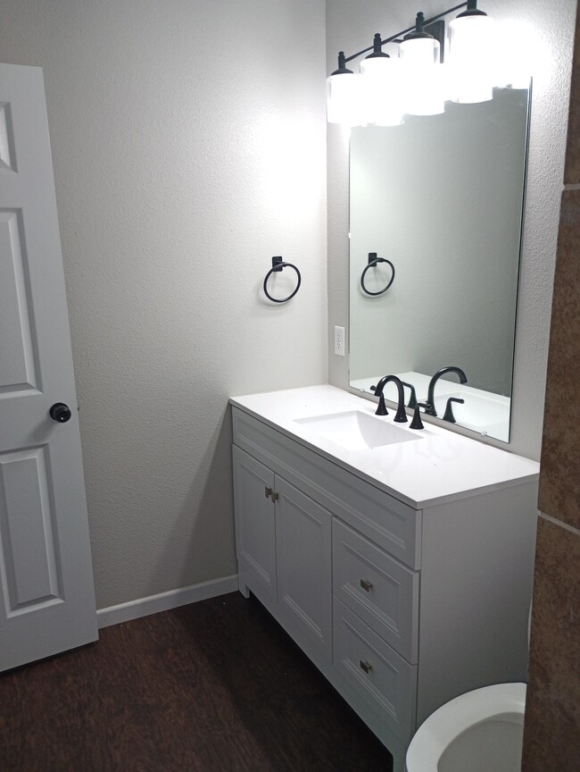 Photo - 1581 W Austin
