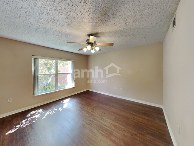 Photo - 10114 Maronda Dr